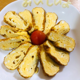 お花の形の卵焼き（ダシダ味）